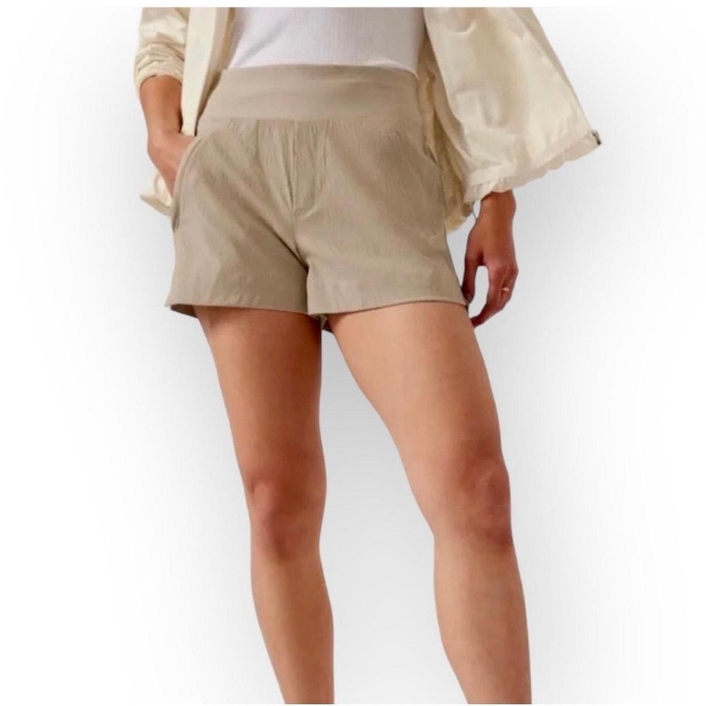 Athleta Trekkie North Shorts in a khaki